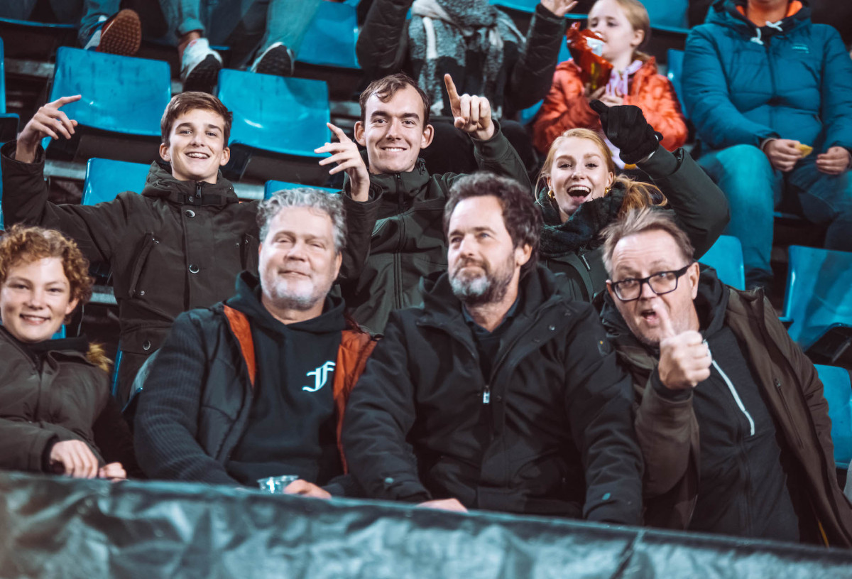 shotsbyclickunited 50