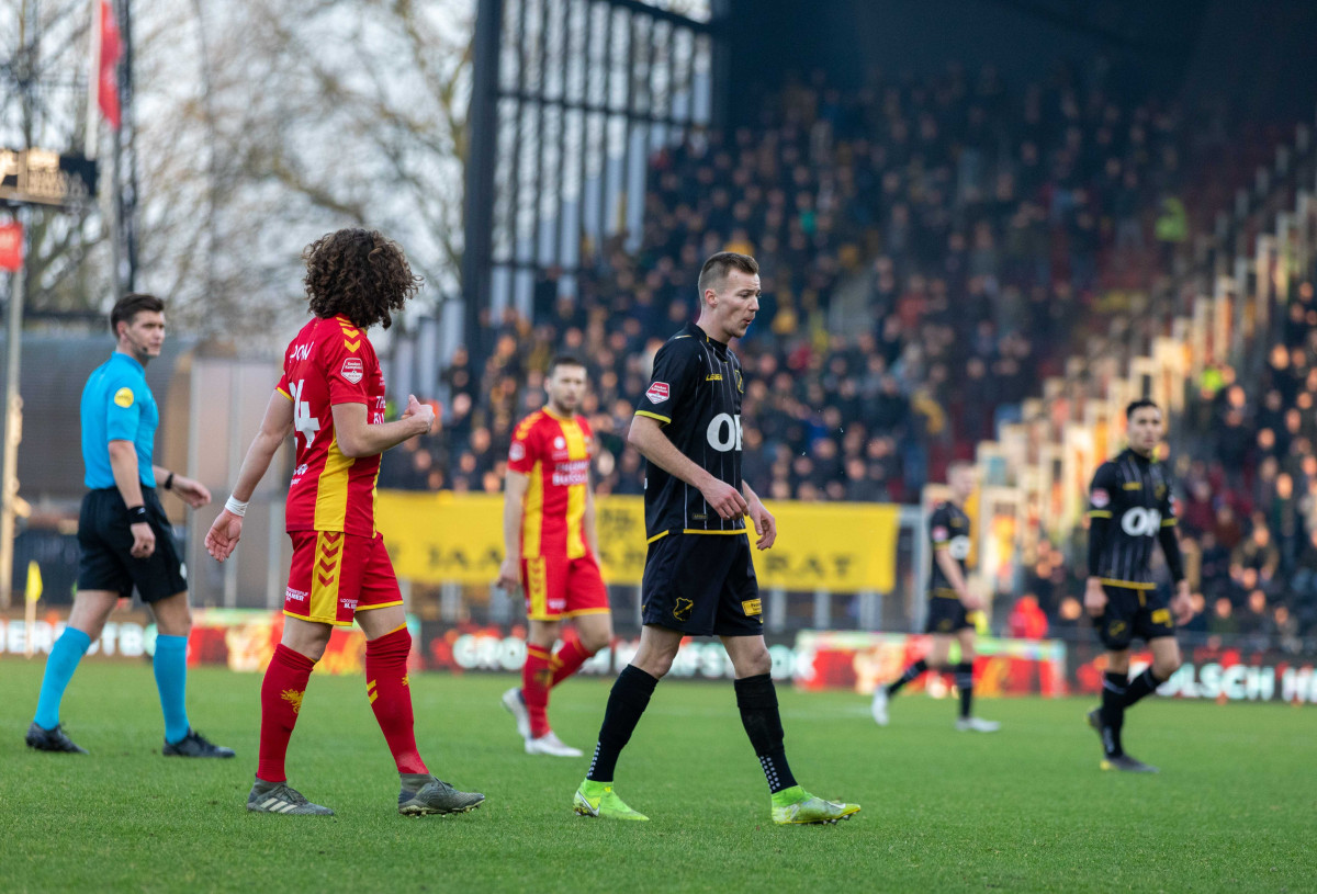 2336 b side rats gaenac tom willems 0302