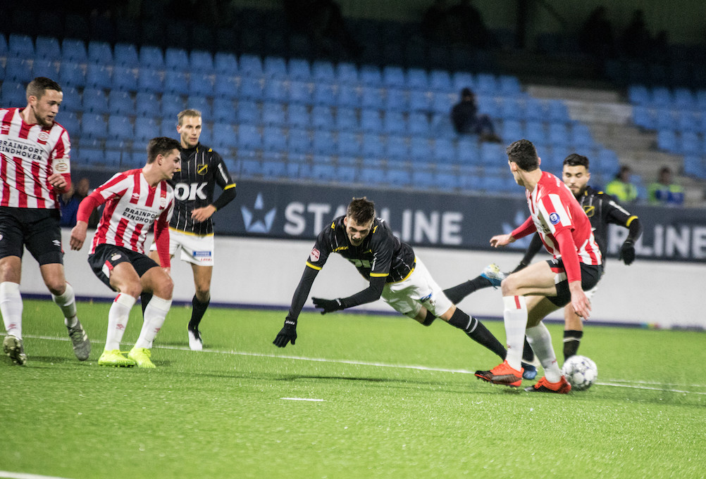 bsiderats jong psv nac 8200